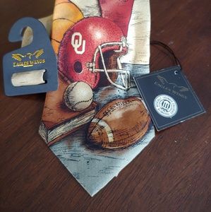 NWT Eagles Wings Oklahoma Necktie